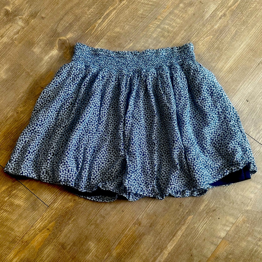 Old Navy Brand Navy Mini Skirt with White Floral Detail (S)